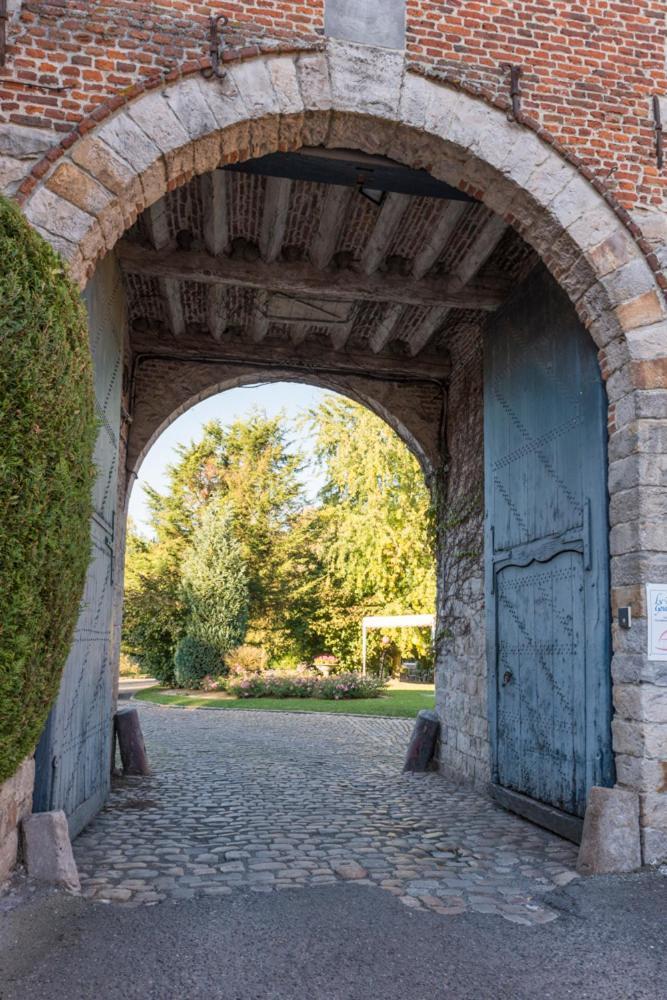 Logis-Hotel-Restaurant La Gentilhommiere Artres Exterior foto