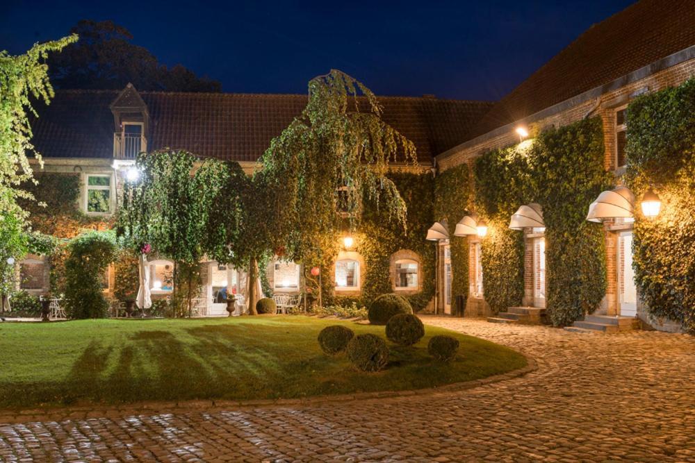 Logis-Hotel-Restaurant La Gentilhommiere Artres Exterior foto
